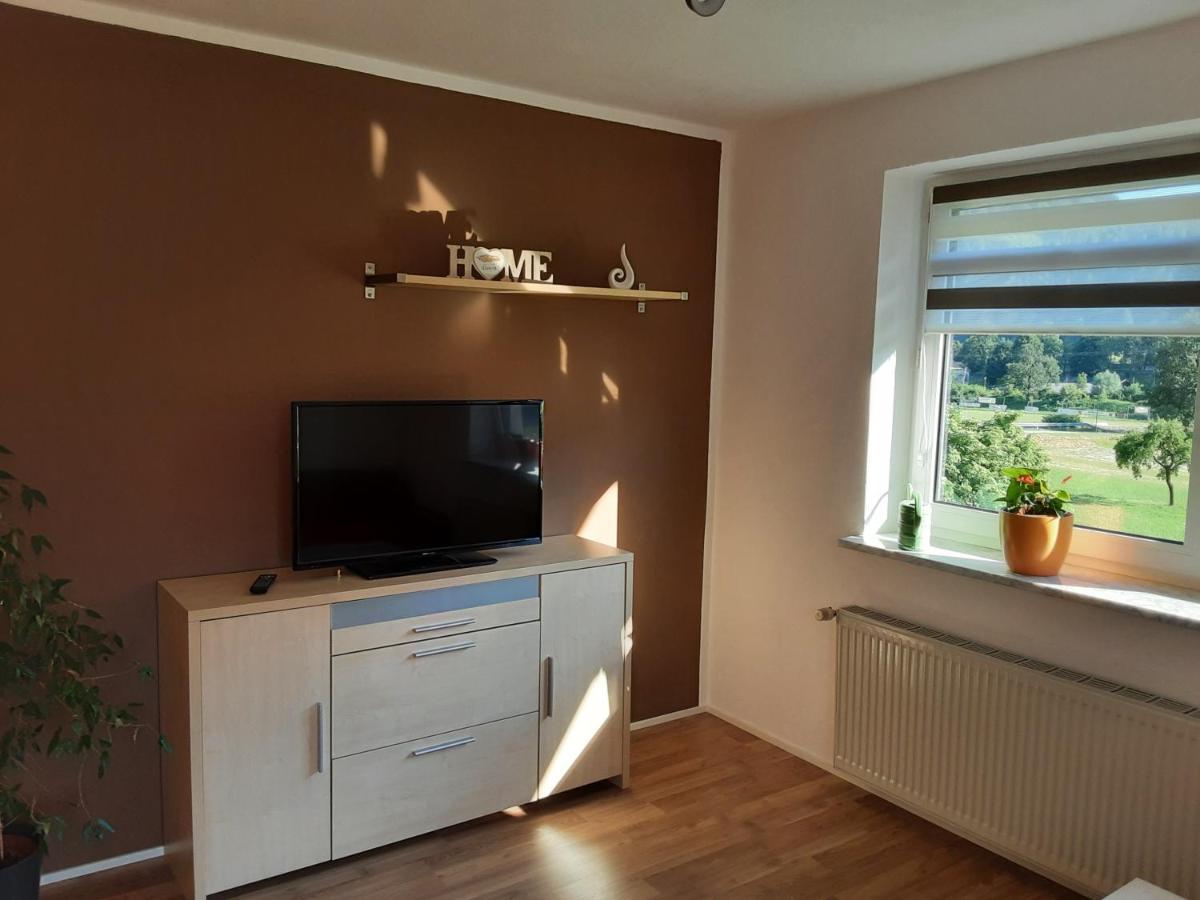 Apartment - Ferienwohnung 2 Treffen Am Ossiachersee Exteriör bild