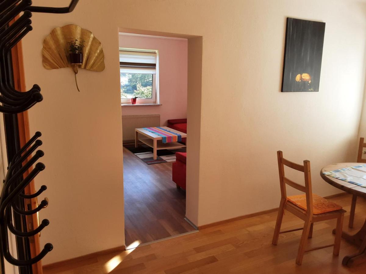 Apartment - Ferienwohnung 2 Treffen Am Ossiachersee Exteriör bild